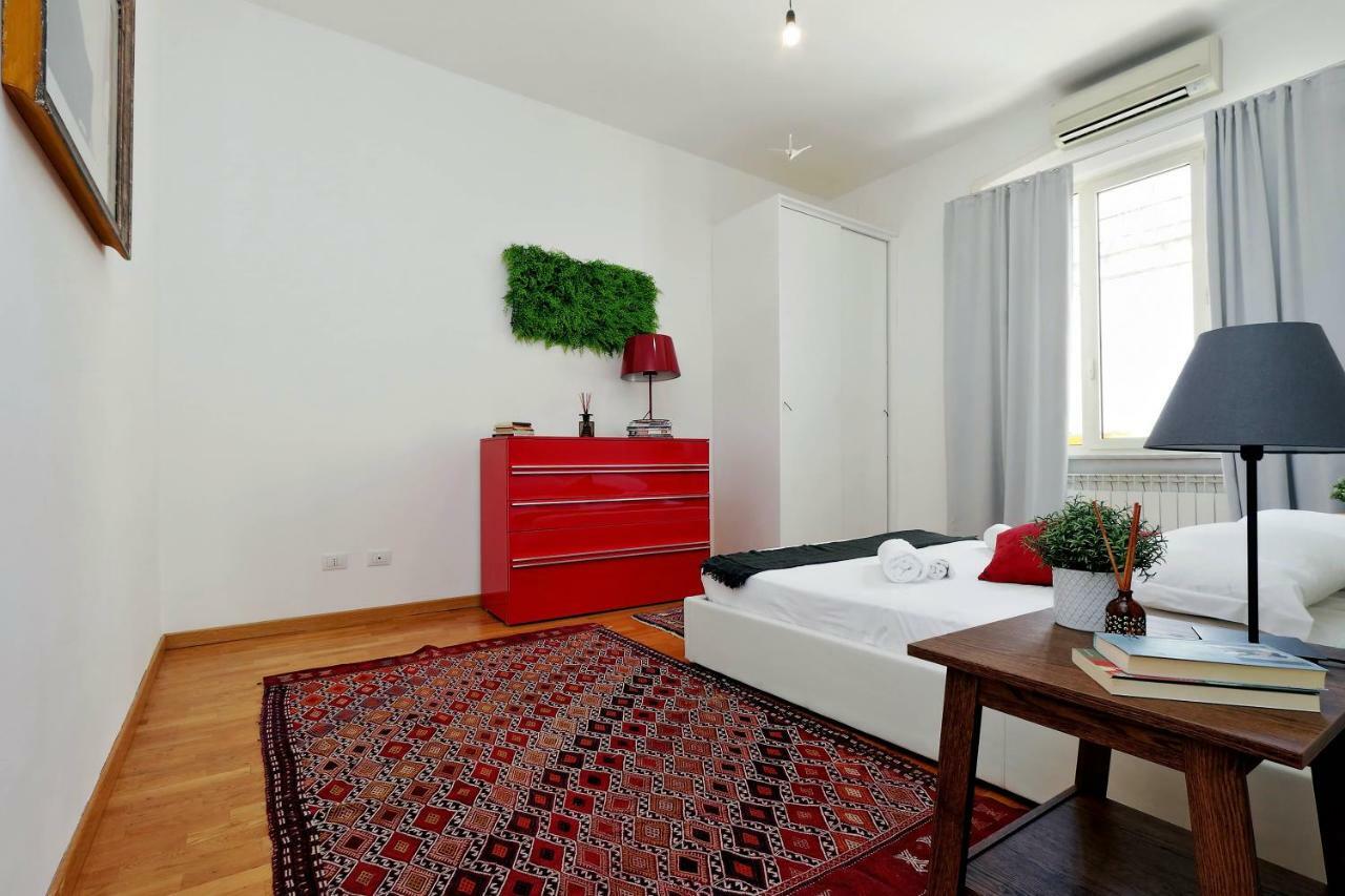 Via Firenze Terrace * Roma
